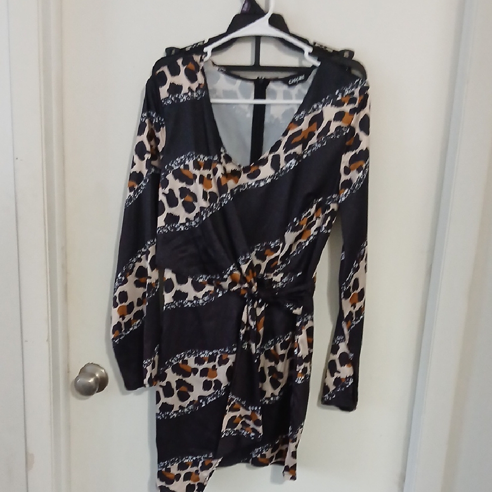 Chic Black and Brown Leopard Print Long Sleeve Dress